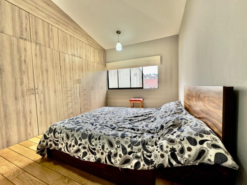 Casa en Venta en Vista Hermosa | Jardín Privado | 3 Recámaras | 4 Estacionamientos