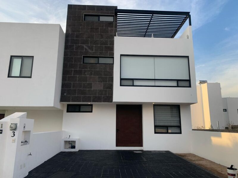 Casa nueva con doble altura | roof garden | Cañadas del Arroyo | Corregidora - Querétaro