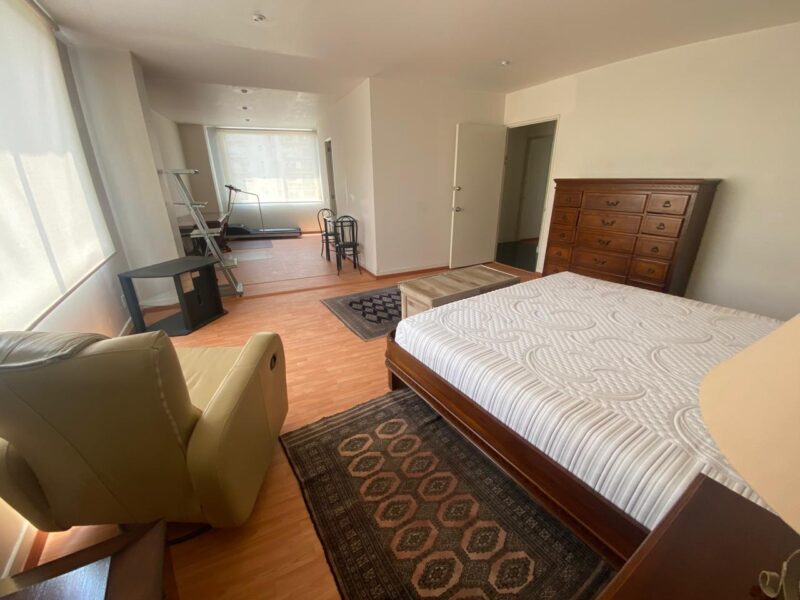 Departamento amueblado en renta en Villa Florence | 225 m² | 3 estacionamientos y amenidades premium