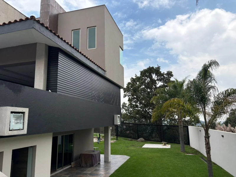 Casa en renta con vistas al club de golf | 1,000 m² | gym y spa privados