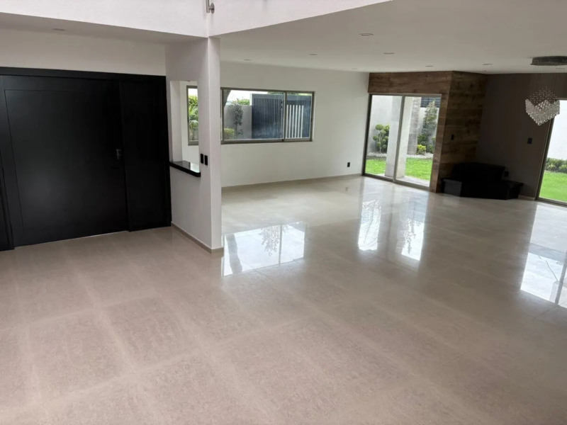 Casa en venta con vistas al club de golf | 1,000 m² | gym y spa privados