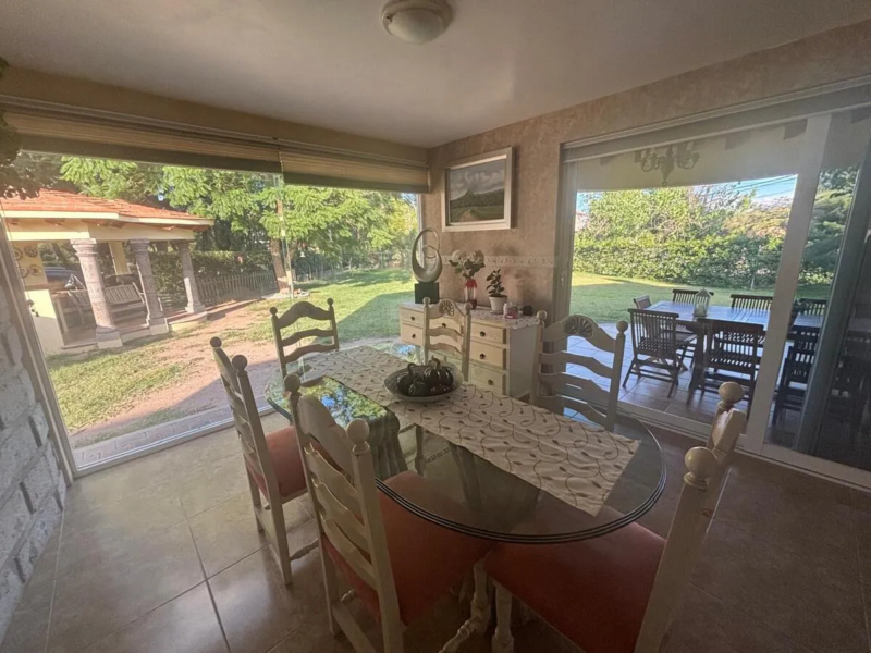 Casa en venta en Tequisquiapan | Terreno de 3,127 m² | fraccionamiento privado | una planta