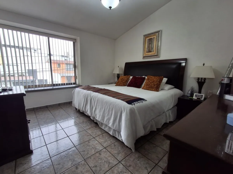 Casa en fraccionamiento privado en Jardines Bellavista, Tlalnepantla | Seguridad | excelente distribución